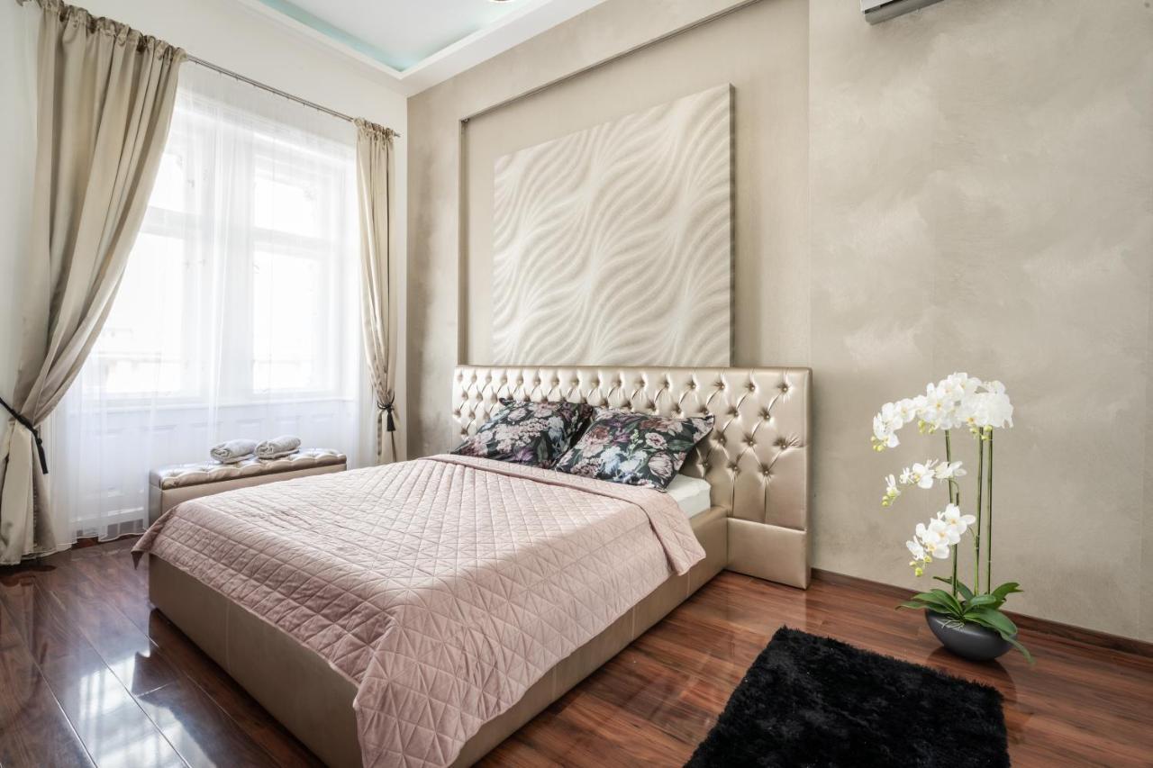 Opera Luxury Apartment With Free Parking Budapest Extérieur photo