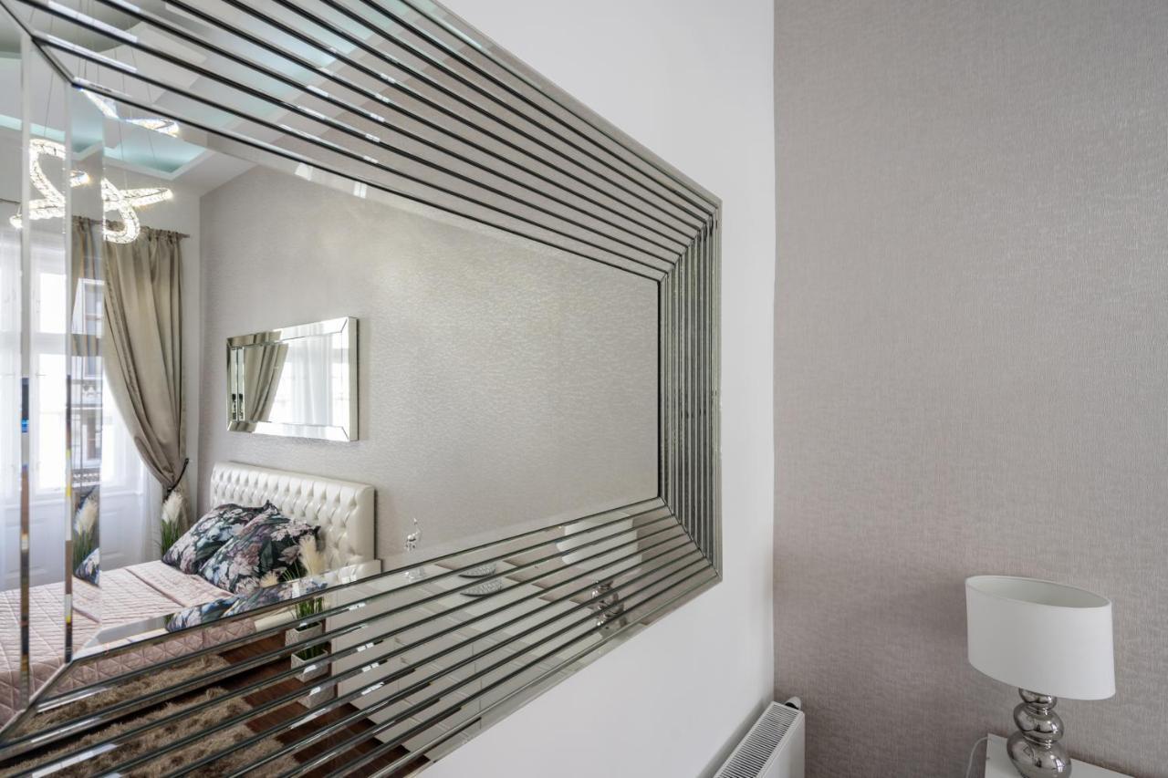 Opera Luxury Apartment With Free Parking Budapest Extérieur photo
