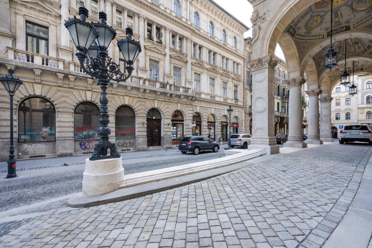 Opera Luxury Apartment With Free Parking Budapest Extérieur photo