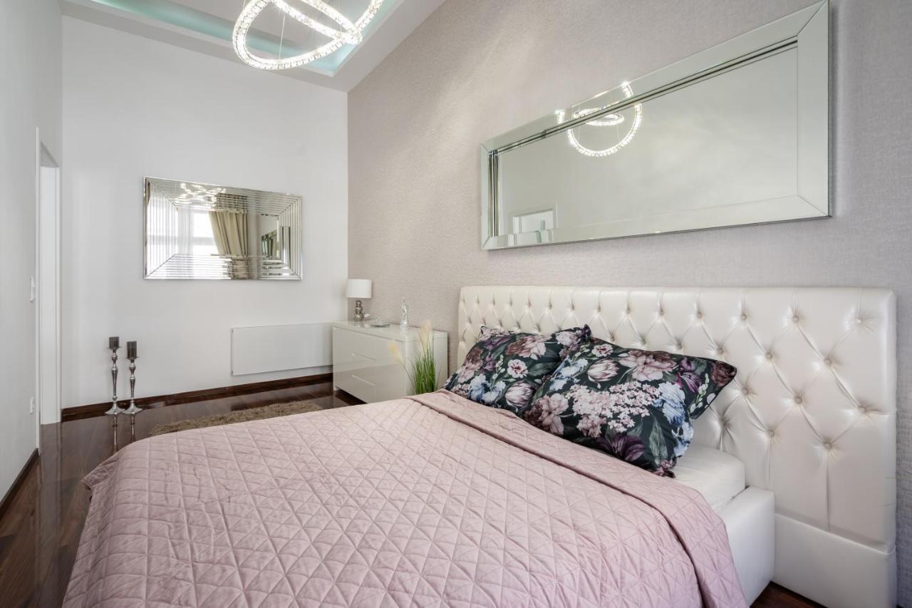 Opera Luxury Apartment With Free Parking Budapest Extérieur photo